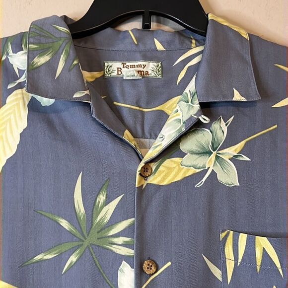 Tommy Bahama Blue Tropical Print Hawaiian Button Down Shirt - Size Large - Picture 2 of 11